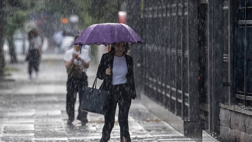 Doğu Karadeniz’de 5 il için kuvvetli sağanak uyarısı: Sel ve heyelan riskine dikkat! 8